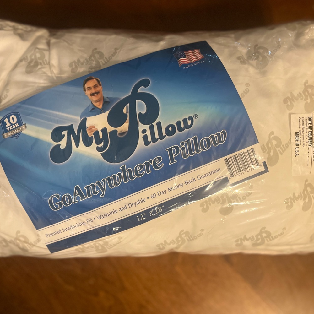 Tiny travel pillow. NWT